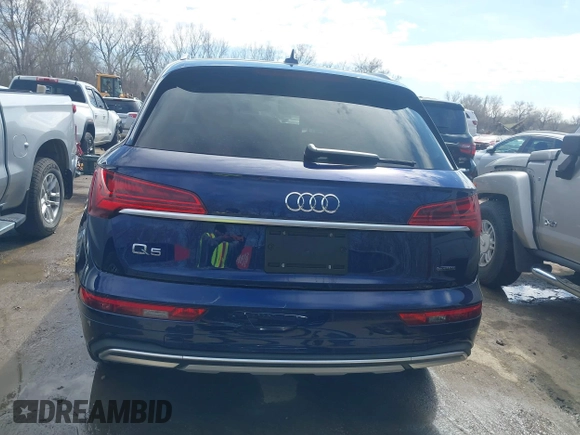 2021 Audi Q5 Premium Plus with VIN WA1BAAFY6M2015664, listed as a IAAI auction lot 41860435 with 26,088 mi miles. Bid and sale history available at carsss.com. Image 17.