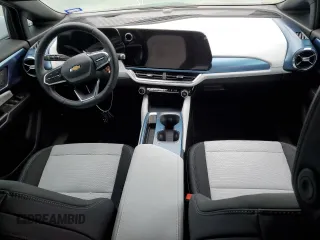 2024 Chevrolet Equinox EV LT z VIN 3GN7DLRP6RS280587, wystawiony jako Copart lot #52231865 z przebiegiem 4199 mil mil oraz Szkody całkowita. Historia ofert i sprzedaży dostępna na DreamBid. Obrazek 8.
