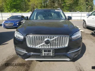 2016 Volvo XC90 T6 Inscription z VIN YV4A22PLXG1025175, wystawiony jako Copart lot #54695945 z przebiegiem 121 319 mil mil oraz Szkoda całkowita • Salvage title. Historia ofert i sprzedaży dostępna na DreamBid. Obrazek 5.