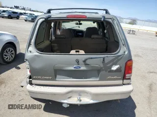 1999 Ford Explorer XLT с VIN 1FMZU34E6XZC13975, выставлен на аукционе Copart как лот 52385945 с пробегом 189 932 миль миль и Списание • Salvage title. История ставок и продаж доступна на DreamBid. Изображение 6.