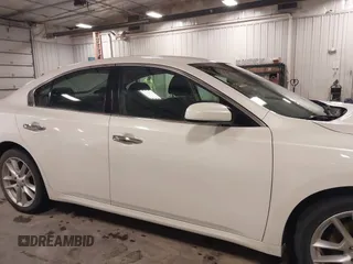 2014 Nissan Maxima S with VIN 1N4AA5AP1EC439827, listed as a IAAI auction lot 41847464 with 135,205 mi miles and . Bid and sale history available at DreamBid. Image 13.