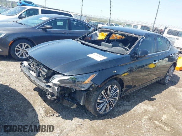 2023 Nissan Altima SL with VIN 1N4BL4EV1PN426102, listed as a IAAI auction lot 41972000 with 15,854 mi miles and . Bid and sale history available at DreamBid. Image 6.