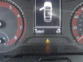2019 Volkswagen Jetta S z VIN 3VWC57BUXKM242671, wystawiony jako IAAI lot #41813164 z przebiegiem 100 642 mil mil oraz . Historia ofert i sprzedaży dostępna na DreamBid. Obrazek 7.
