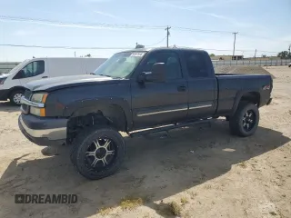2005 Chevrolet Silverado 1500 Z71 z VIN 1GCEK19B65E107638, wystawiony jako Copart lot #54097595 z przebiegiem 248 387 mil mil oraz Szkoda całkowita • Salvage title. Historia ofert i sprzedaży dostępna na DreamBid. Obrazek 1.