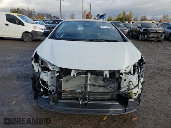 2024 Toyota Prius LE with VIN JTDADABU2R3018381, listed as a Copart auction lot 79545734 with 305 mi miles and Salvage Title. Bid and sale history available at carsss.com. Image 5.