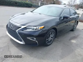 2018 Lexus ES with VIN 58ABK1GG0JU088946, listed as a IAAI auction lot 41720270 with 154,064 mi miles. Bid and sale history available at carsss.com. Image 17.