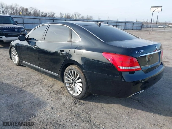 2016 Hyundai Equus Ultimate with VIN KMHGH4JH5GU105733, listed as a IAAI auction lot 41441606 with NaN miles. Bid and sale history available at carsss.com. Image 3.