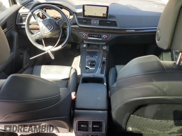 2018 Audi Q5 Premium Plus with VIN WA1BNAFY7J2209393, listed as a Copart auction lot 62452055 with 33,944 mi miles and Salvage title. Bid and sale history available at DreamBid. Image 8.