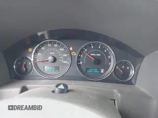2007 Jeep Commander Sport with VIN 1J8HH48P77C636405, listed as a IAAI auction lot 41701350 with 139,638 mi miles. Bid and sale history available at carsss.com. Image 7.