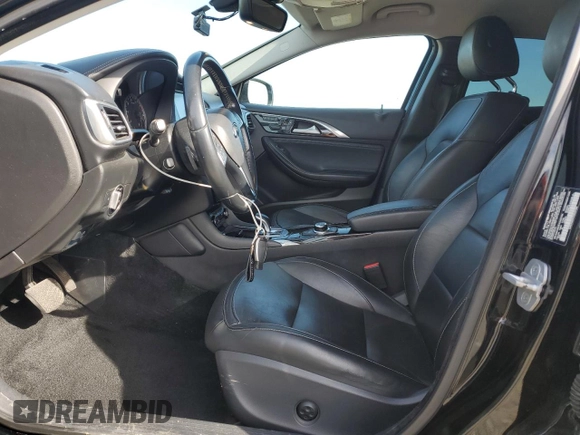 2017 Infiniti QX30 Luxury z VIN SJKCH5CR1HA037364, wystawiony jako Copart lot #44723845 z przebiegiem 82 453 mil mil oraz Szkoda całkowita • Salvage title. Historia ofert i sprzedaży dostępna na DreamBid. Obrazek 7.