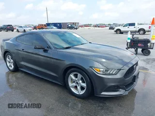 2016 Ford Mustang V6 z VIN 1FA6P8AM2G5290170, wystawiony jako IAAI lot #42260864 z przebiegiem 122 675 mil mil oraz . Historia ofert i sprzedaży dostępna na DreamBid. Obrazek 1.