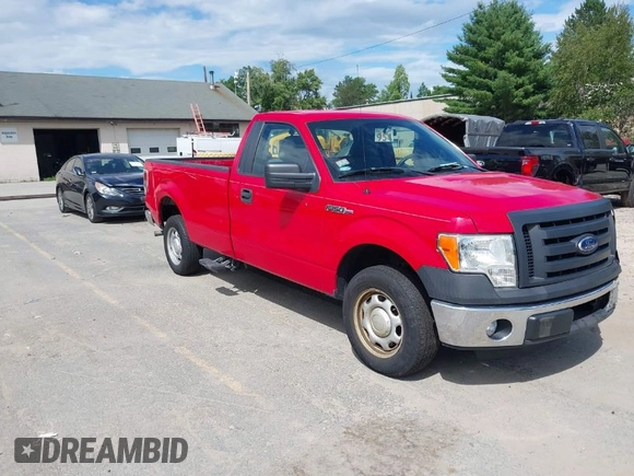 2011 Ford F-150 XL with VIN 1FTMF1CM8BKD06018, listed as a IAAI auction lot 40030829 with 88,784 mi miles. Bid and sale history available at carsss.com. Image 1.