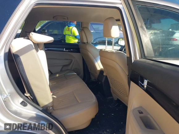 2013 Kia Sorento EX with VIN 5XYKU4A6XDG345785, listed as a IAAI auction lot 42199217 with 245,900 mi miles and . Bid and sale history available at DreamBid. Image 8.