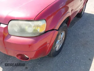2007 Ford Escape Limited с VIN 1FMCU94167KB78689, выставлен на аукционе IAAI как лот 42715507 с пробегом 184 738 миль миль и . История ставок и продаж доступна на DreamBid. Изображение 6.