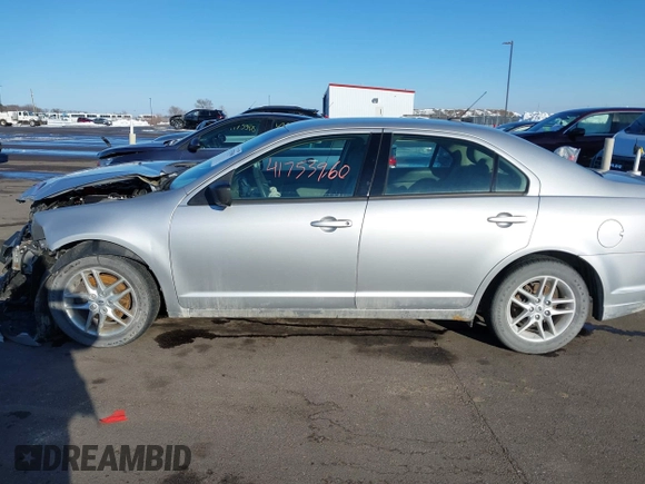 2012 Ford Fusion S with VIN 3FAHP0GA1CR150898, listed as a IAAI auction lot 41753960 with 52,427 mi miles. Bid and sale history available at carsss.com. Image 15.