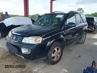 2007 Saturn VUE V6 z VIN 5GZCZ53497S834263, wystawiony jako IAAI lot #42376082 z przebiegiem 163 909 mil mil oraz . Historia ofert i sprzedaży dostępna na DreamBid. Obrazek 2.