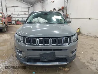 2020 Jeep Compass Limited z VIN 3C4NJCCB9LT108111, wystawiony jako IAAI lot #42369664 z przebiegiem 83 355 mil mil oraz . Historia ofert i sprzedaży dostępna na DreamBid. Obrazek 12.