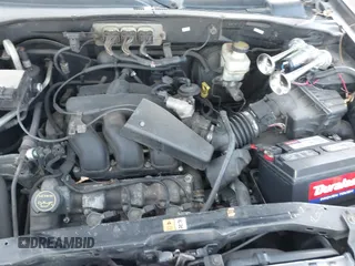 2007 Ford Escape XLT with VIN 1FMYU93157KA19086, listed as a IAAI auction lot 41301417 with 999,999 mi miles. Bid and sale history available at carsss.com. Image 10.