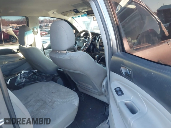 2015 Toyota Tacoma with VIN 3TMMU4FN5FM077680, listed as a IAAI auction lot 41008355 with 221,940 mi miles. Bid and sale history available at carsss.com. Image 8.