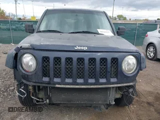 2012 Jeep Patriot Sport with VIN 1C4NJRBB4CD659072, listed as a IAAI auction lot 40584115 with 183,672 mi miles. Bid and sale history available at carsss.com. Image 12.