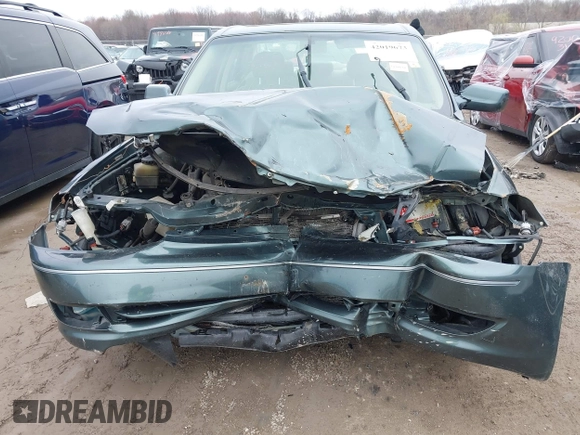 2003 Toyota Avalon XL with VIN 4T1BF28B73U272434, listed as a IAAI auction lot 42019673 with 231,796 mi miles and . Bid and sale history available at carsss.com. Image 6.