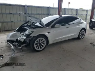2023 Tesla Model 3 z VIN 5YJ3E1EA5PF514511, wystawiony jako Copart lot #56653775 z przebiegiem Nie podano mil oraz Szkoda całkowita • Salvage title. Historia ofert i sprzedaży dostępna na DreamBid. Obrazek 1.