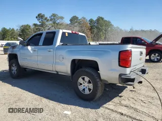 2018 Chevrolet Silverado 1500 LT with VIN 1GCRCREC8JZ180296, listed as a Copart auction lot 43631655 with Not Provided miles and Salvage Title. Bid and sale history available at DreamBid. Image 2.