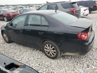 2010 Volkswagen Jetta SE with VIN 3VWRZ7AJ2AM118463, listed as a Copart auction lot 61217035 with 159,847 mi miles and Clean title. Bid and sale history available at DreamBid. Image 2.