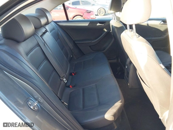 2015 Volkswagen Jetta Sedan 1.8T Sport with VIN 3VWD17AJ2FM318669, listed as a IAAI auction lot 41266868 with 124,539 mi miles. Bid and sale history available at carsss.com. Image 8.