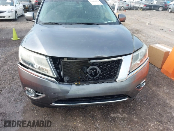 2016 Nissan Pathfinder SV with VIN 5N1AR2MN9GC629224, listed as a IAAI auction lot 42069279 with 172,227 mi miles. Bid and sale history available at carsss.com. Image 6.