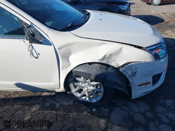 2012 Ford Fusion SEL with VIN 3FAHP0JAXCR305697, listed as a IAAI auction lot 41620691 with 264,270 mi miles. Bid and sale history available at carsss.com. Image 6.