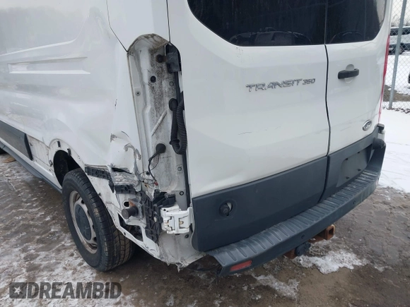 2015 Ford Transit с VIN 1FTBW2CM0FKA39962, выставлен на аукционе IAAI как лот 41370832 с пробегом 110 543 миль миль и . История ставок и продаж доступна на DreamBid. Изображение 17.