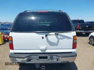 2002 GMC Yukon SLT z VIN 1GKEC13T62R189751, wystawiony jako IAAI lot #42228985 z przebiegiem 199 654 mil mil oraz . Historia ofert i sprzedaży dostępna na DreamBid. Obrazek 17.