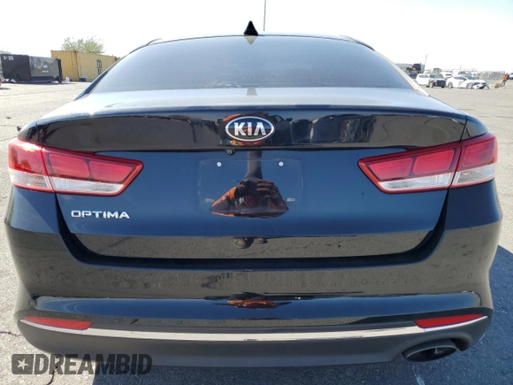 2018 Kia Optima LX z VIN 5XXGT4L38JG270077, wystawiony jako Copart lot #78036814 z przebiegiem 85 087 mil mil oraz Szkoda całkowita • Salvage title. Historia ofert i sprzedaży dostępna na DreamBid. Obrazek 6.