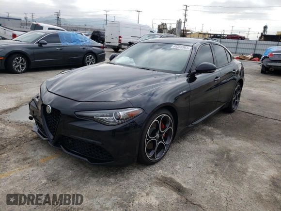 2022 Alfa Romeo Giulia Ti with VIN ZARFAMBN8N7666048, listed as a Copart auction lot 44265963 with 3,134 mi miles. Bid and sale history available at carsss.com. Image 1.