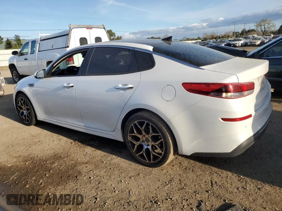 2019 Kia Optima LX z VIN 5XXGT4L35KG335470, wystawiony jako Copart lot #47495975 z przebiegiem 114 006 mil mil oraz Szkoda całkowita • Salvage title. Historia ofert i sprzedaży dostępna na DreamBid. Obrazek 2.
