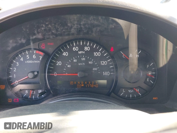 2006 Nissan Armada LE z VIN 5N1AA08B76N715551, wystawiony jako IAAI lot #42039846 z przebiegiem 177 840 mil mil oraz . Historia ofert i sprzedaży dostępna na DreamBid. Obrazek 7.