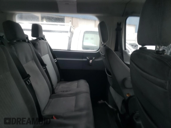 2019 Ford Transit Passenger XL z VIN 1FBZX2ZM1KKB54488, wystawiony jako Copart lot #85083534 z przebiegiem 108 545 mil mil oraz Czysty tytuł • Clean title. Historia ofert i sprzedaży dostępna na DreamBid. Obrazek 11.