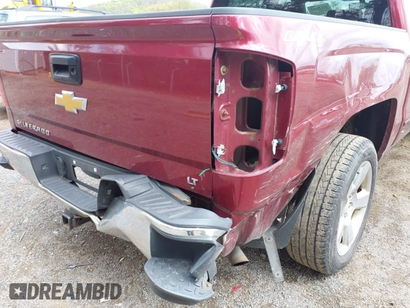 2015 Chevrolet Silverado 1500 LT with VIN 3GCUKREC5FG196217, listed as a IAAI auction lot 42130317 with 350,933 mi miles. Bid and sale history available at carsss.com. Image 6.