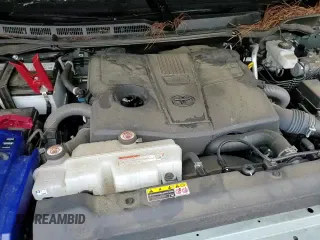 2022 Toyota Tundra Limited с VIN 5TFJA5AB9NX011821, выставлен на аукционе Copart как лот 67686975 с пробегом 49 341 миль миль и Списание • Salvage title. История ставок и продаж доступна на DreamBid. Изображение 14.