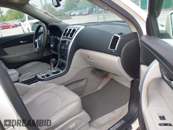 2008 GMC Acadia SLT1 z VIN 1GKEV23718J199694, wystawiony jako IAAI lot #42240398 z przebiegiem 203 485 mil mil oraz . Historia ofert i sprzedaży dostępna na DreamBid. Obrazek 5.