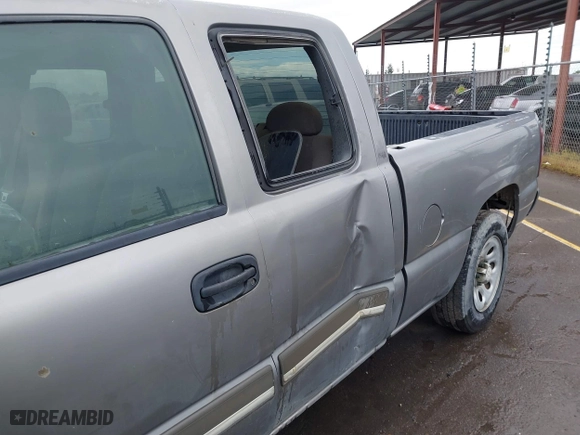 2006 Chevrolet Silverado 1500 LT1 with VIN 2GCEC19V061342207, listed as a IAAI auction lot 41798860 with 298,258 mi miles. Bid and sale history available at carsss.com. Image 6.