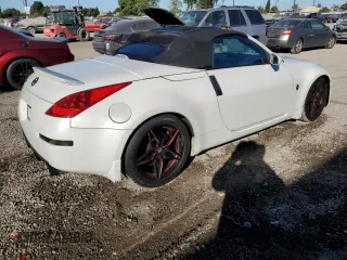 2008 Nissan 350Z Enthusiast with VIN JN1BZ36A28M850462, listed as a Copart auction lot 80066754 with 190,081 mi miles and Clean Title. Bid and sale history available at DreamBid. Image 3.
