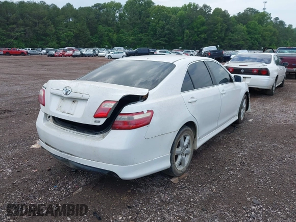 2007 Toyota Camry CE with VIN 4T1BE46K17U685389, listed as a IAAI auction lot 42026512 with 179,253 mi miles and . Bid and sale history available at DreamBid. Image 4.