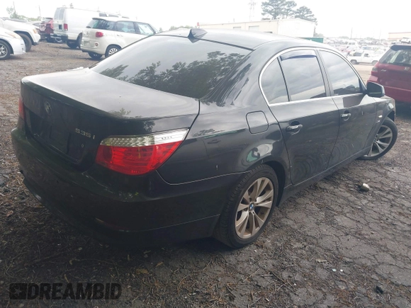 2010 BMW 5 Series 535i xDrive with VIN WBANV9C5XAC390640, listed as a IAAI auction lot 42100762 with 206,020 mi miles. Bid and sale history available at carsss.com. Image 4.