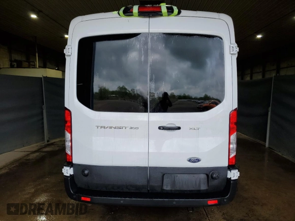 2024 Ford Transit Passenger XL z VIN 1FBAX2C85RKA42408, wystawiony jako Copart lot #55796105 z przebiegiem 29 816 mil mil oraz Czysty tytuł • Clean title. Historia ofert i sprzedaży dostępna na DreamBid. Obrazek 6.