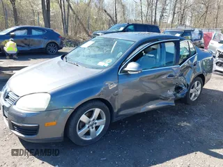 2008 Volkswagen Jetta SE с VIN 3VWRZ71K08M066480, выставлен на аукционе IAAI как лот 42129061 с пробегом 171 767 миль миль и . История ставок и продаж доступна на DreamBid. Изображение 6.