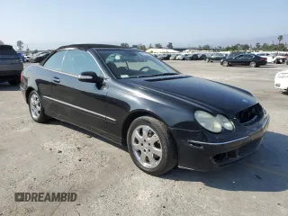 2008 Mercedes-Benz CLK 350 with VIN WDBTK56F28F250346, listed as a Copart auction lot 60489885 with 124,621 mi miles and Clean title. Bid and sale history available at DreamBid. Image 4.