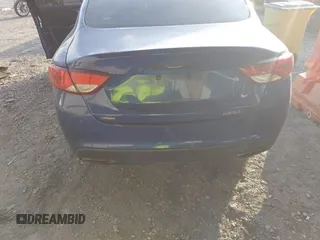 2015 Chrysler 200 S with VIN 1C3CCCBBXFN658834, listed as a IAAI auction lot 40692713 with 144,128 mi miles and . Bid and sale history available at DreamBid. Image 15.