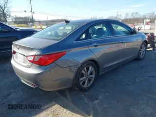 2013 Hyundai Sonata Limited with VIN 5NPEC4ACXDH775136, listed as a IAAI auction lot 41715781 with 214,693 mi miles and . Bid and sale history available at carsss.com. Image 4.